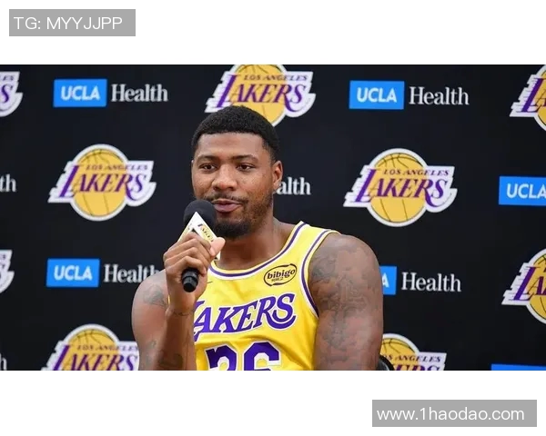 马库斯斯马特：篮球场上的防守大师与团队领袖之路