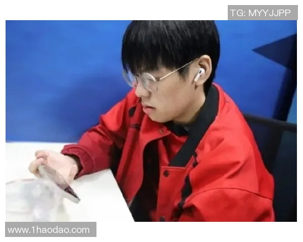 赛后分析：FPX与EDG在战术灵活性上的较量与启示